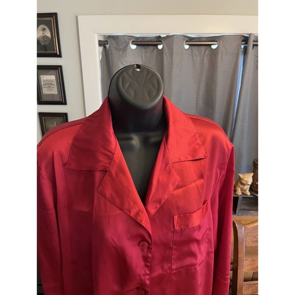 Vintage Lord And Taylor Womens Red Satin Sleep Shirt Sz Small Loose Fit Oversize - Picture 3 of 12